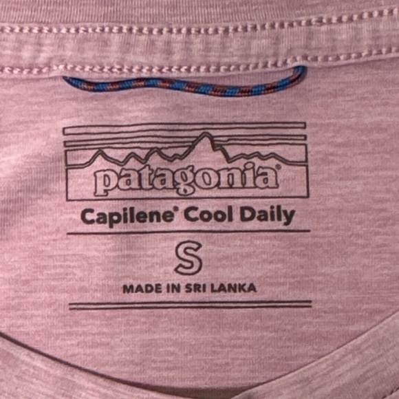 Patagonia Capilene Cool Daily Graphic Lavender Long Sleeve Women's Top - Picture 10 of 12